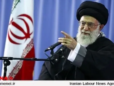 رهبر انقلاب: کسی با آزادی نماینده مخالف نیست؛ با کج‌رفتاری نماینده مخالف است