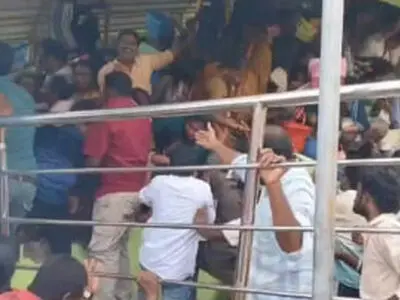 ازدحام جمعیت در معبدی در هند ۷ کشته و ده‌ها مجروح بر جای گذاشت