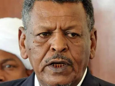 اولین نخست‌وزیر ۲۸ سال گذشته سودان سوگند یاد کرد