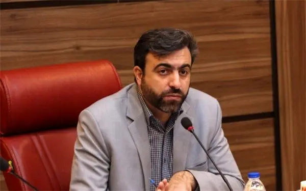 والدین دانش آموزانی که کارت شناسایی ندارند یک ماه فرصت دارند شناسنامه خود را تأیید کنند/مدرسه ها مجاز به پرداخت هزینه لباس نیستند.
