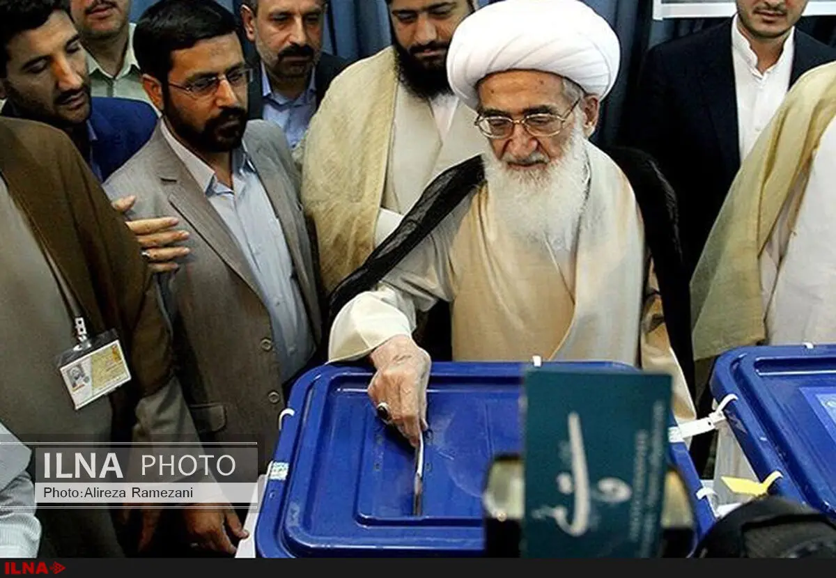 آیت الله نوری همدانی رای خود را به صندوق انداخت
