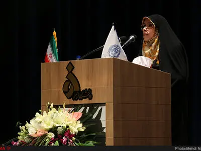 تفکر مدیریتی در کشور باید حقوقی باشد/ رییس‌جمهور اجازه تهیه لایحه قوانین معارض با حقوق شهروندی را داده است