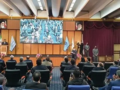افزایش قیمت حامل‌های انرژی سفر را گران کرد/ گردشگری زبان صلح ایران با جهانیان است/ می‌توان گردشگری را در سیستم‌های لشگری و کشوری جا داد/ نهضت تفویض اختیار وزارتخانه میراث و گردشگری تا پایان سال جاری