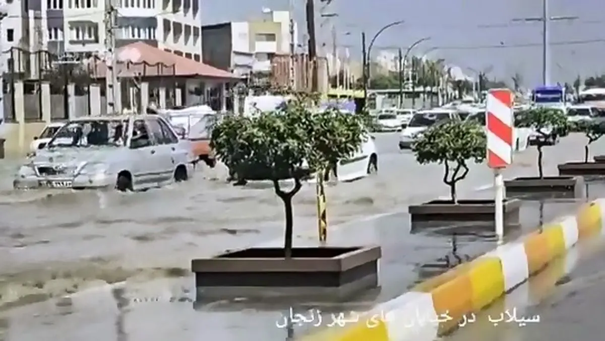 باران، خیابان‌های زنجان را قایق‌رو کرد + فیلم