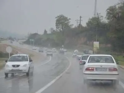 جاده های گلستان لغزنده است، رانندگان احتیاط کنند
