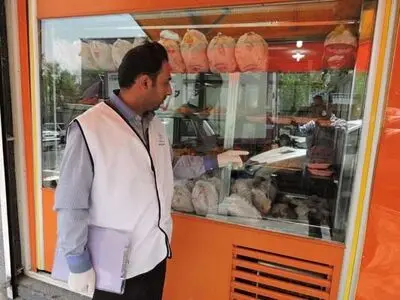 بیش از 24  تن انواع فرآورده خام دامی در ساوجبلاغ کشف و ضبط شد