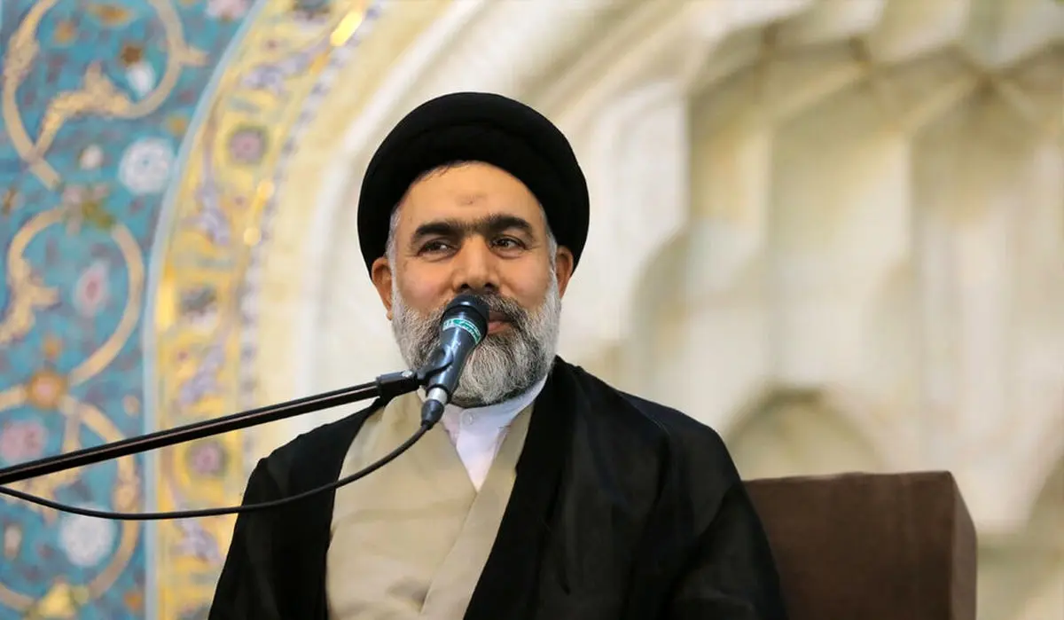 بهترین لحظه برای زن زمانی است که از نگاه نامحرم در امان باشد