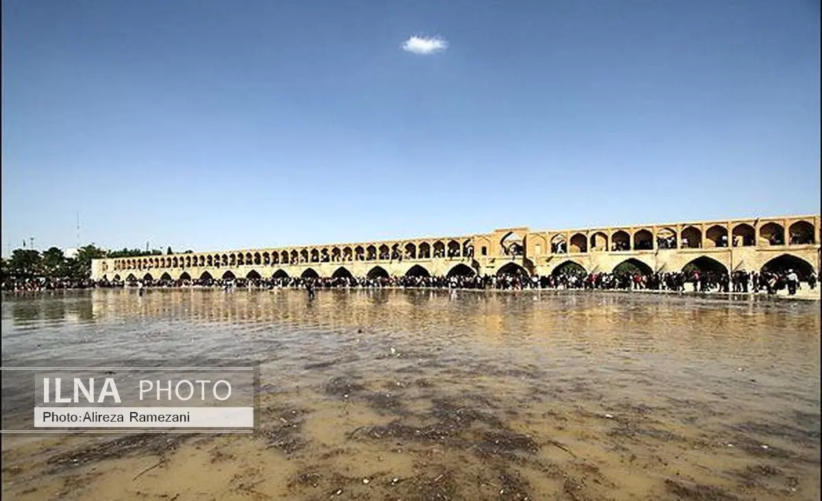 امضای تفاهمنامه استانداران چهارمحال و بختیاری و اصفهان در حوضه زاینده رود