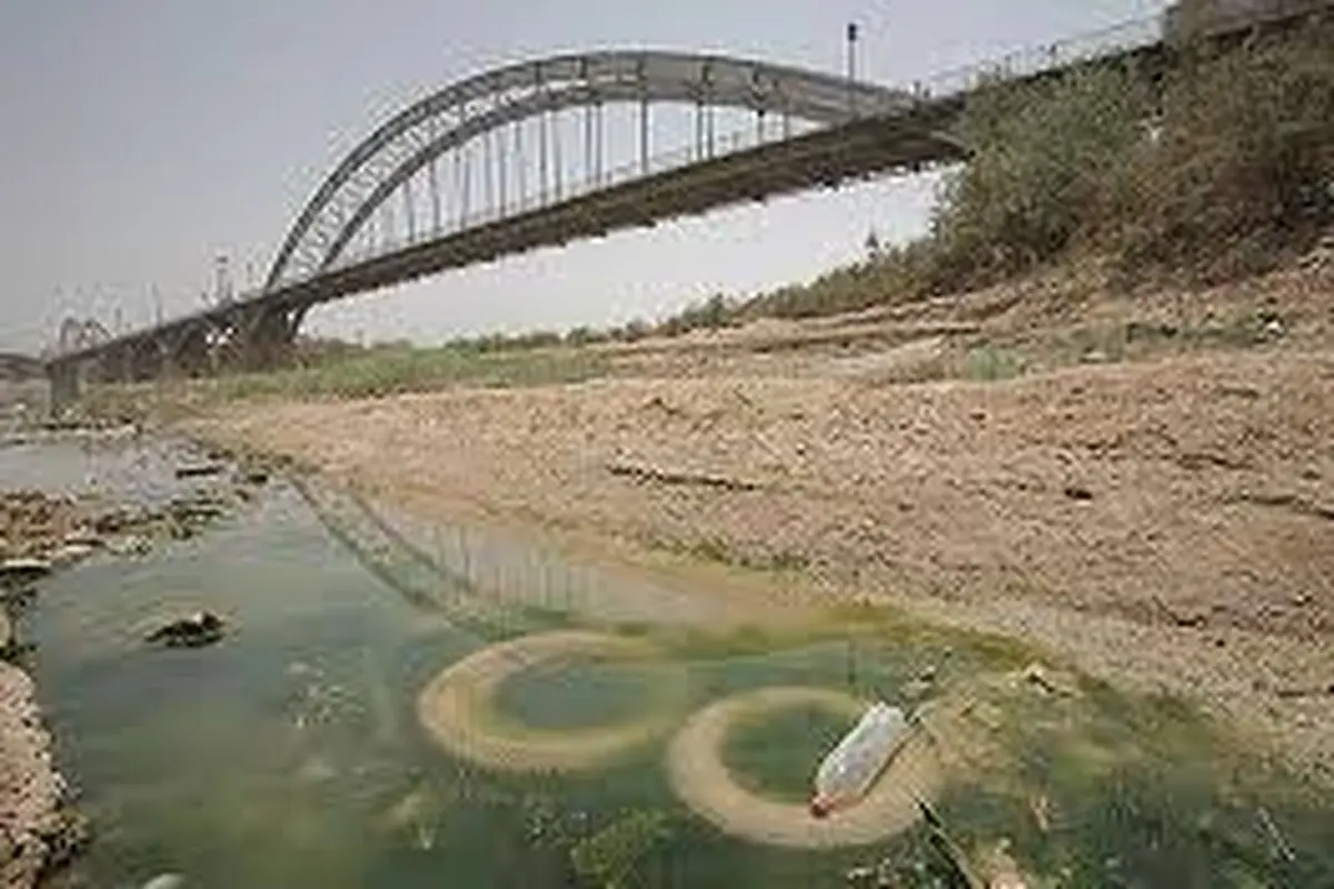 کارون محل تردد اتومبیل‌ها شده است / کیفیت آب اهواز نگران کننده است 