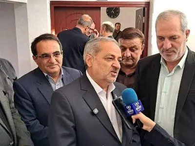 آینده ایران در دستان دانش‌آموزان است