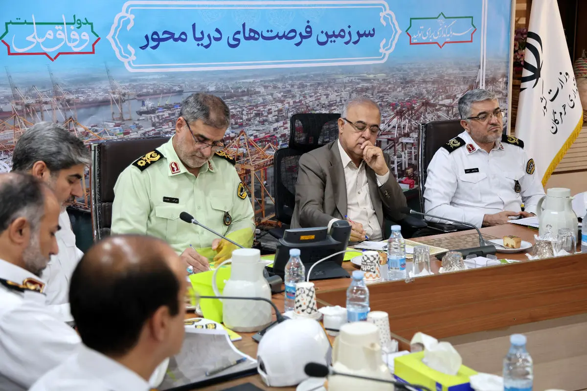 تردد خودروهای مناطق آزاد در هرمزگان نهایی شد/ پلیس راهور: زیرساخت‌ها باید هم‌زمان ارتقا یابد