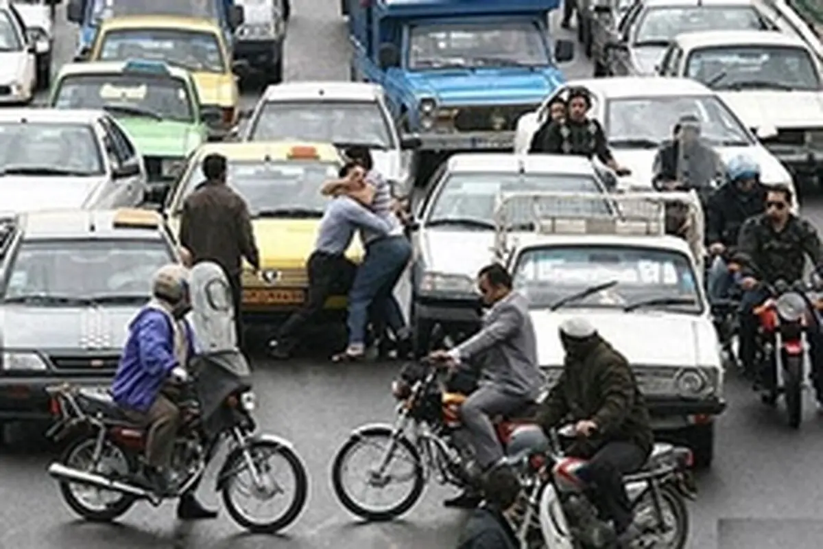 بی تفاوتی اجتماعی در راس هرم آسیب‌های اجتماعی قرار دارد