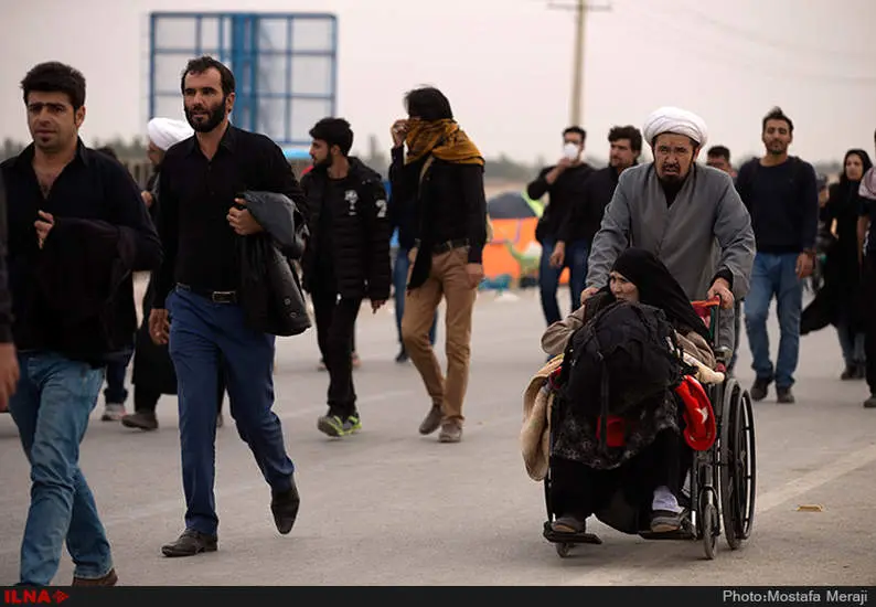 بسته شدن مرز مهران و سردرگمی هزاران زائر ایرانی