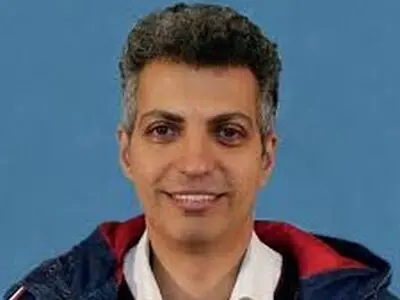 ویدیویی دیگر از استقبال عجیب مردم از عادل فردوسی پور در غرفه نشرچشمه