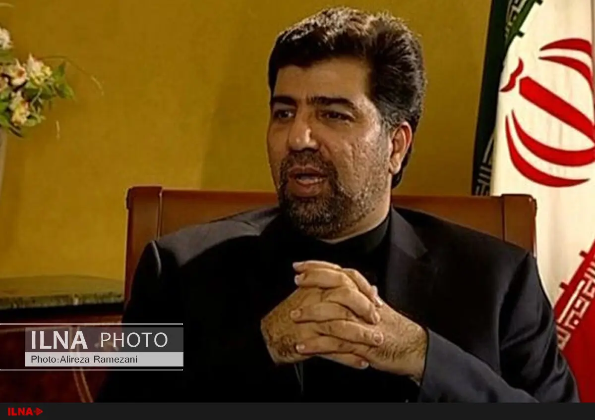 غضنفر رکن‌آبادی هنوز زنده است