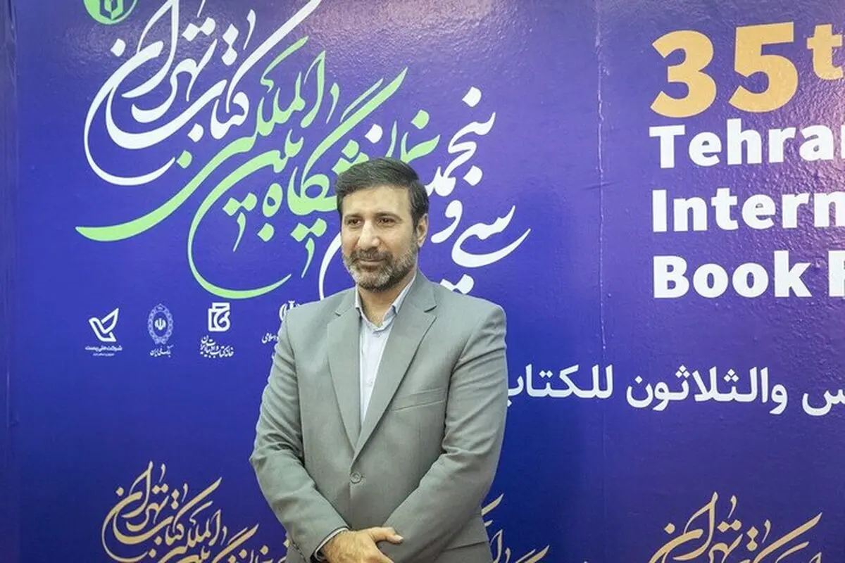 سخنگوی شورای نگهبان از نمایشگاه کتاب بازدید کرد