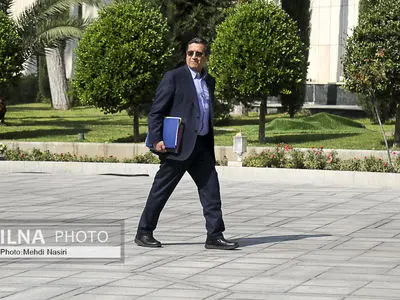 رئیس‌کل بانک مرکزی برای شرکت در اجلاس بریکس عازم هند شد