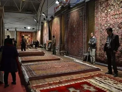 رنگ و نقش فرش‌های دستباف در نمایشگاه بین‌المللی فارس