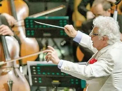 سازهای ارکستر فیلارمونیک برج میلاد به صدا درآمد