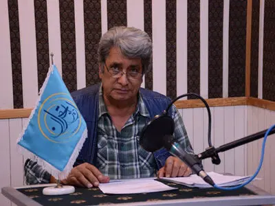 اهدای نشان درجه یک هنری به بهروز رضوی 