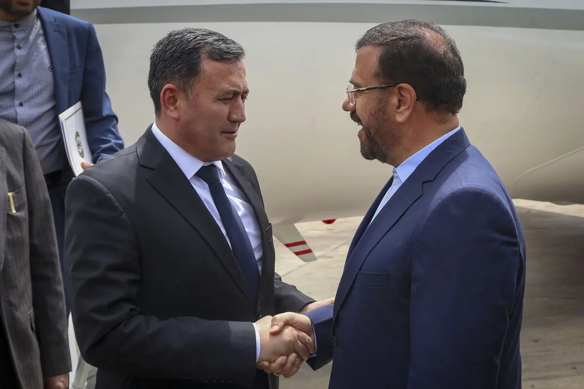 وزیر دفاع تاجیکستان وارد شیراز شد