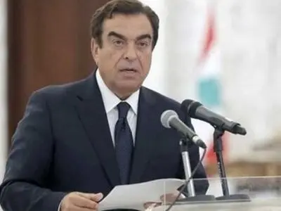 إعلام: قرداحی یتجه للاستقالة وماکرون 'یحاول' إنهاء مقاطعة لبنان