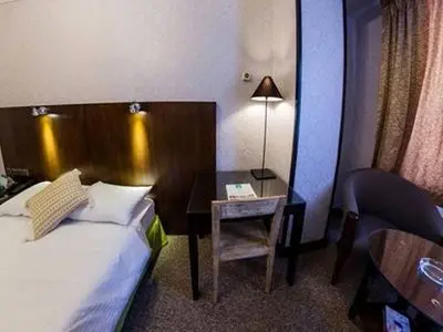 خاطرات اقامت من در هتل های تهران!