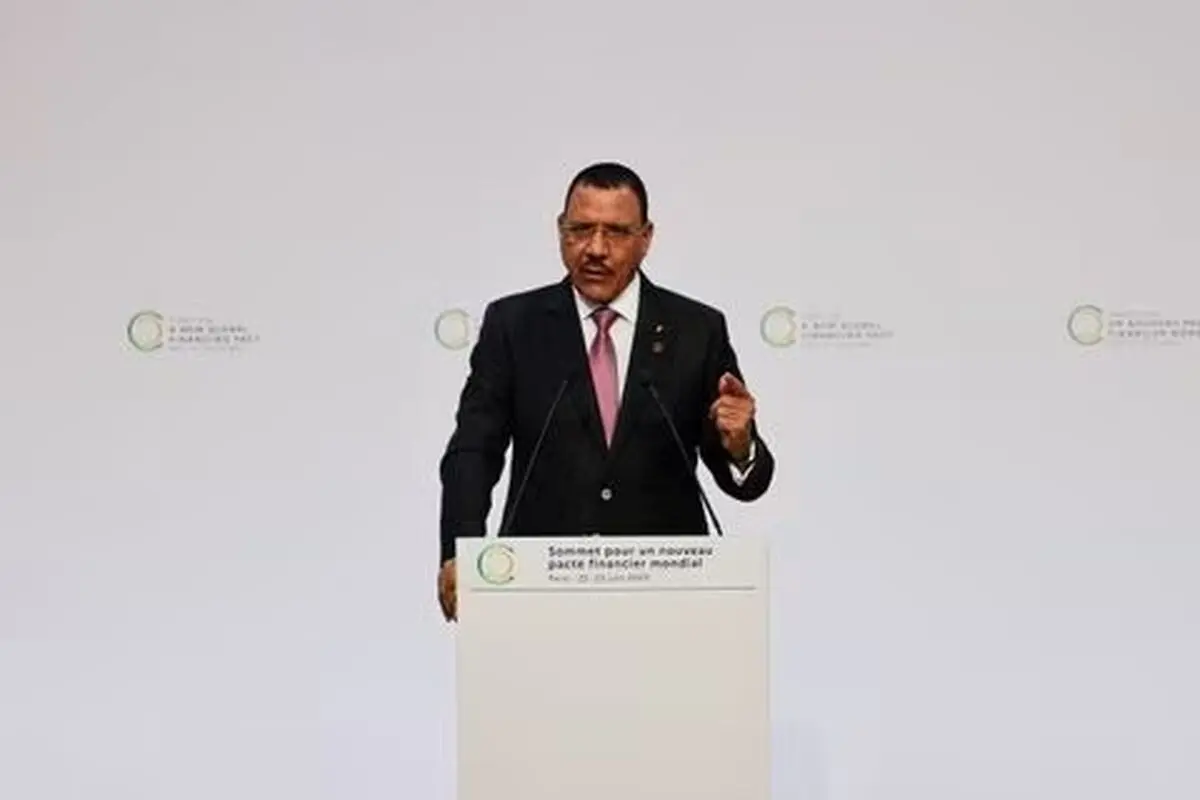  رویترز: رئیس‌جمهور نیجر بازداشت شد