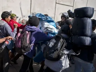 ۶۹ پناهجو در مرز مکزیک بازداشت شدند