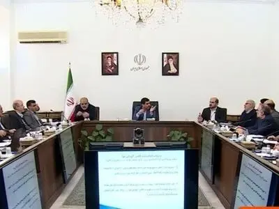 بررسی وضعیت آلودگی هوای اصفهان با حضور معاون اول رئیس جمهور