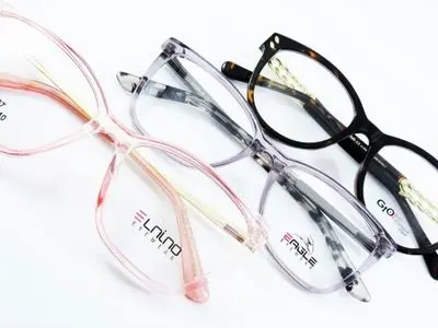 عینک طبی چیست؟