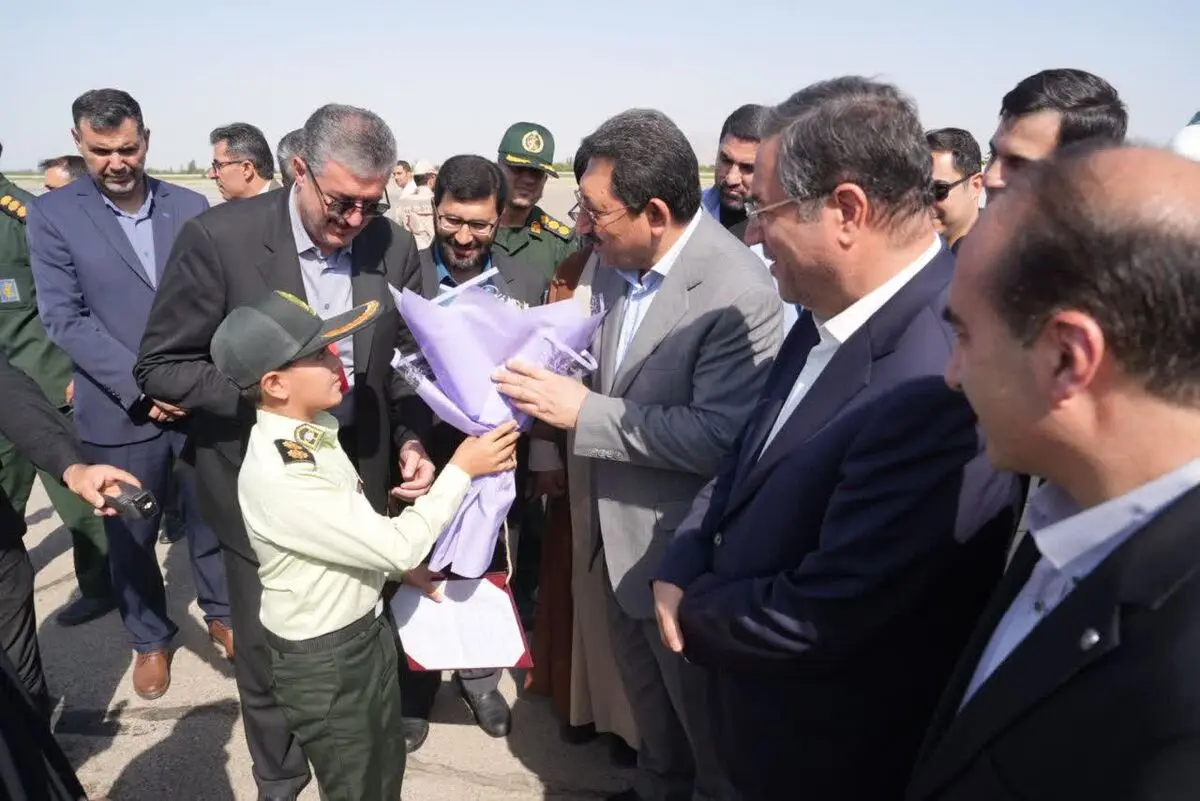  وزیر صنعت، معدن و تجارت وارد آذربایجان‌غربی شد