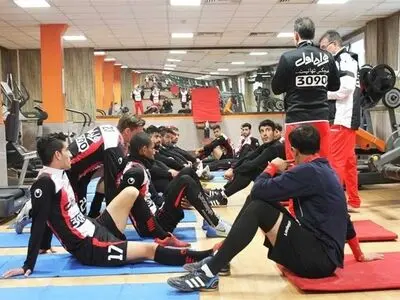 مارکو عرق سرخپوشان را در آورد