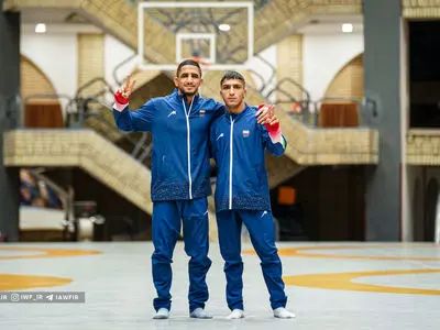 عموزاد طلایی شد/ مومنی به مدال برنز دست یافت