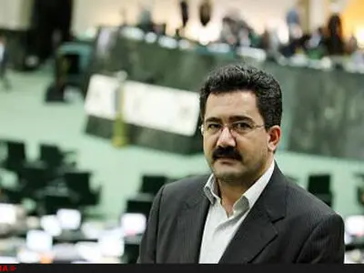 عثمانی: نماینده‌ای با انتشار فایلی مدعی شده نمایندگان درقبال دریافت قیر تغییر رای داده‌اند/ لاریجانی: این سخن نادرستی است!