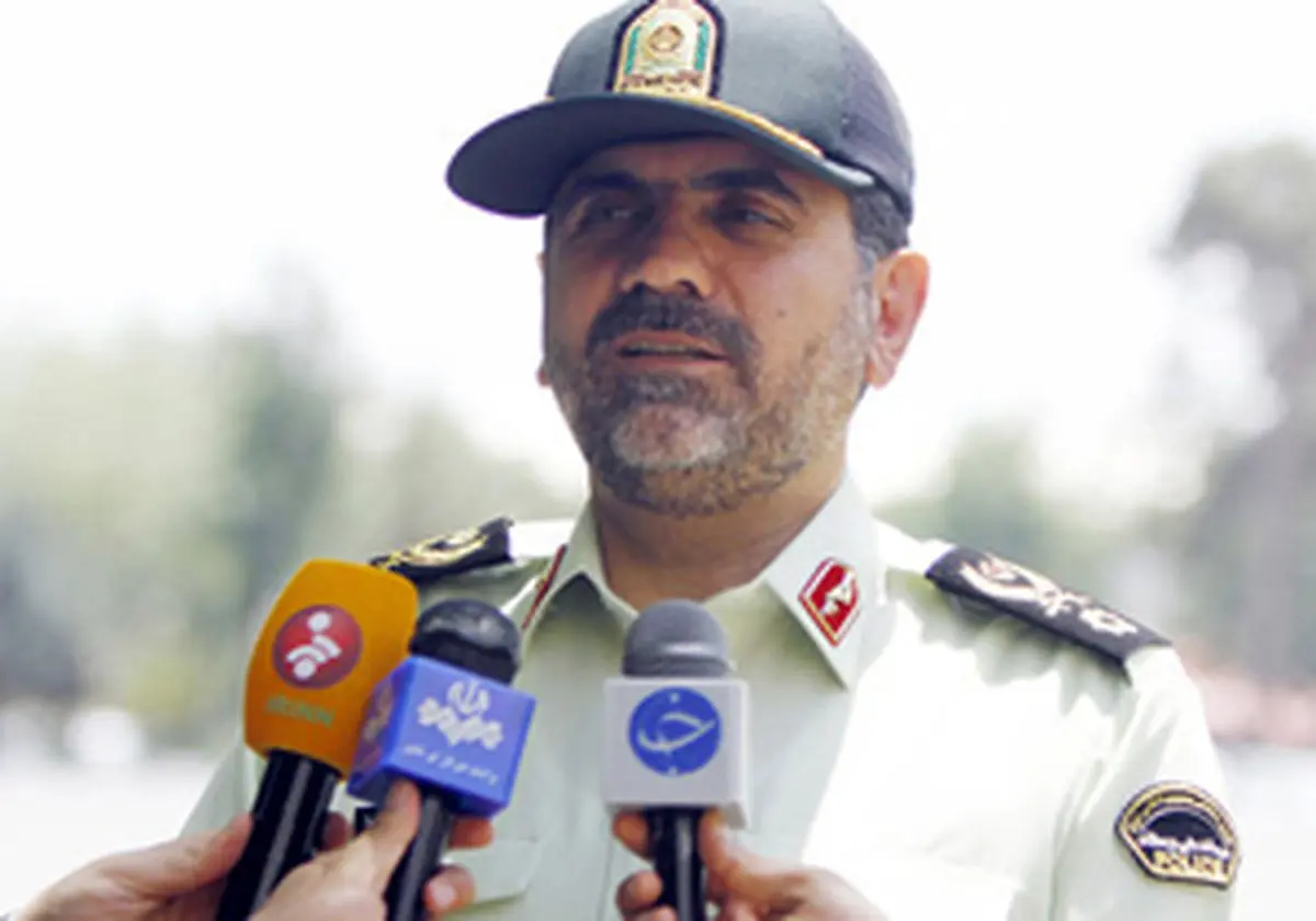 شهروندان به محدوده ساختمان پلاسکو نروند/ ترافیک سنگین در محل حادثه