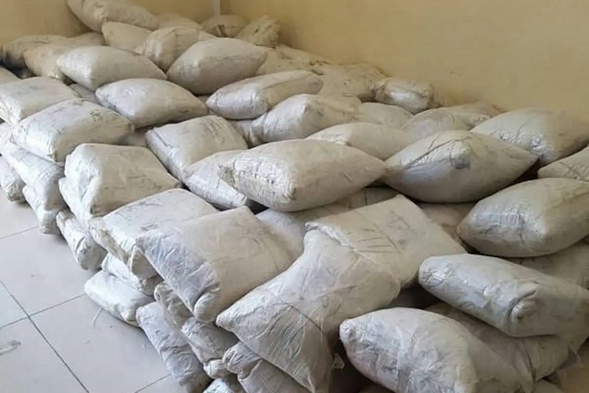 کشف ۵ کیلوگرم تریاک در ماشین لباسشویی