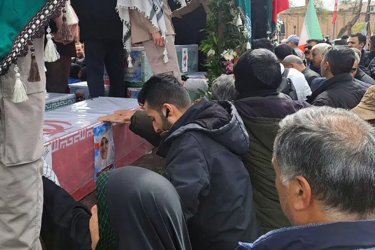 6 شهید حمله دشمن به نجف‌آباد قزوین تشییع شدند