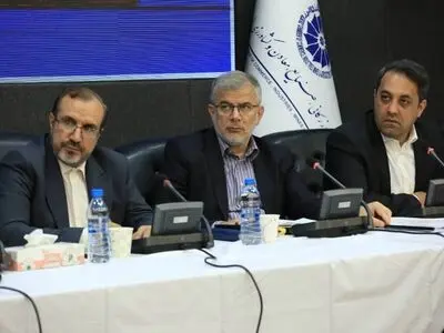 درخواست بخش‌ خصوصی از دولت، بازنگری و ساده‌سازی قوانین تعهد ارزی است