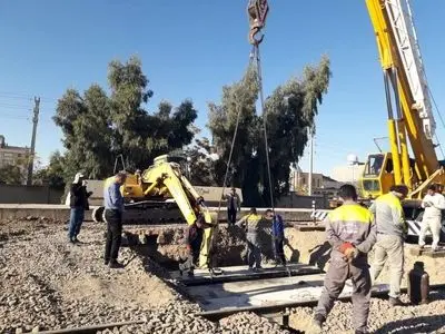 کارگران ابنیه فنی راه آهن اسلامشهر: هنوز حقوق مرداد را نگرفته‌ایم!/ شرمنده خانواده هستیم