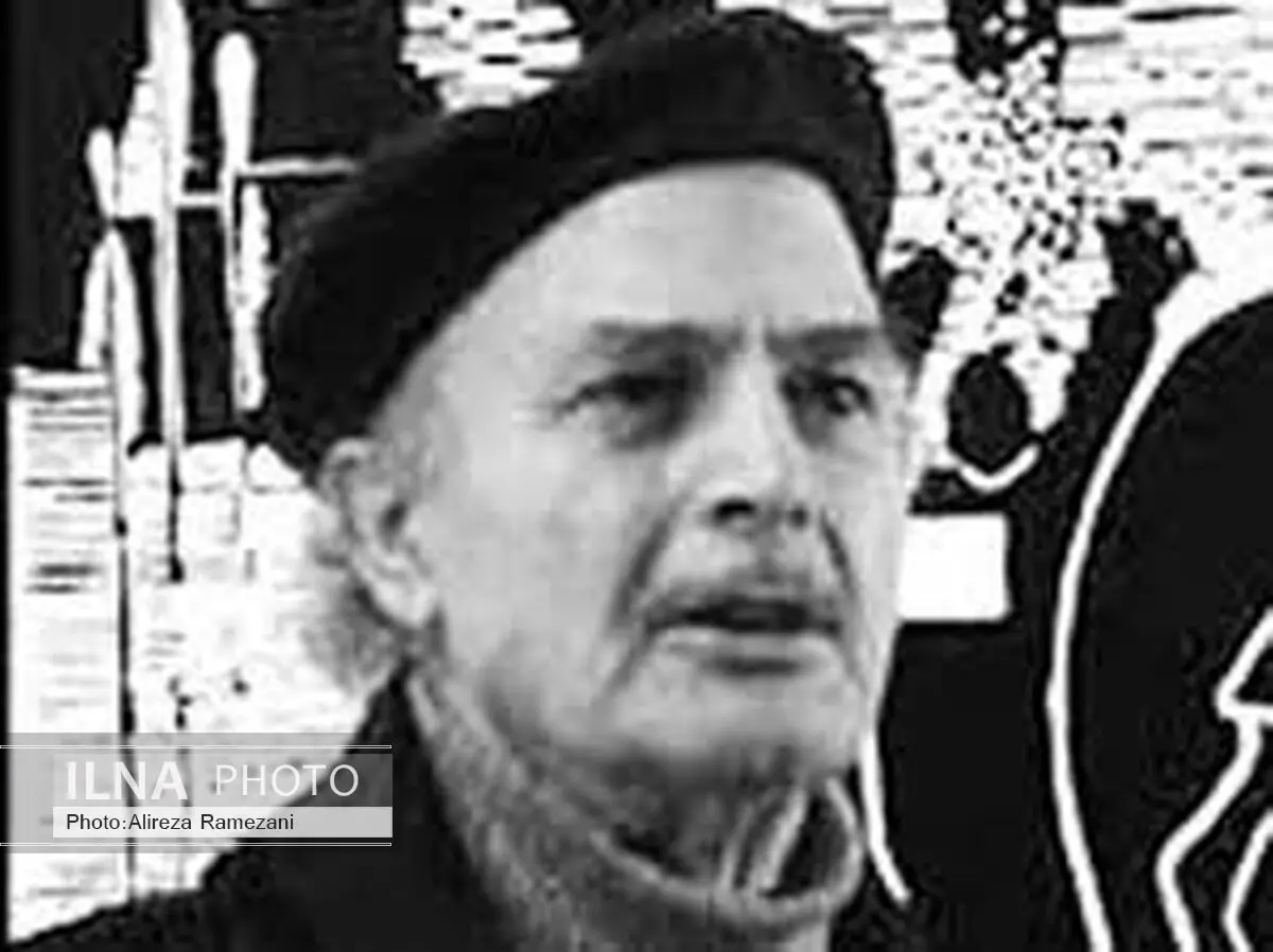 مجسمه‌هایم در جریان انقلاب از بین رفت