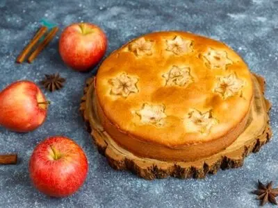 طرز تهیه کیک سیب و دارچین خوش‌طعم 