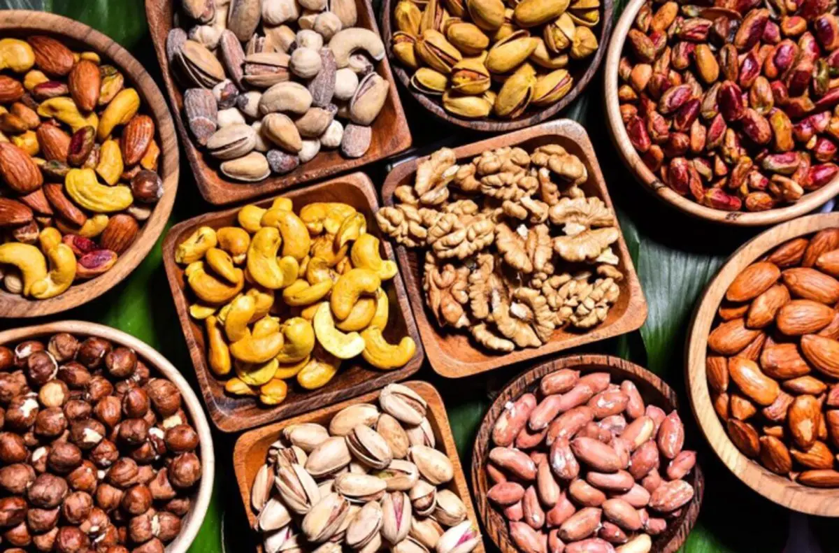 ۶ خوردنی مفید برای کاهش افسردگی در پاییز