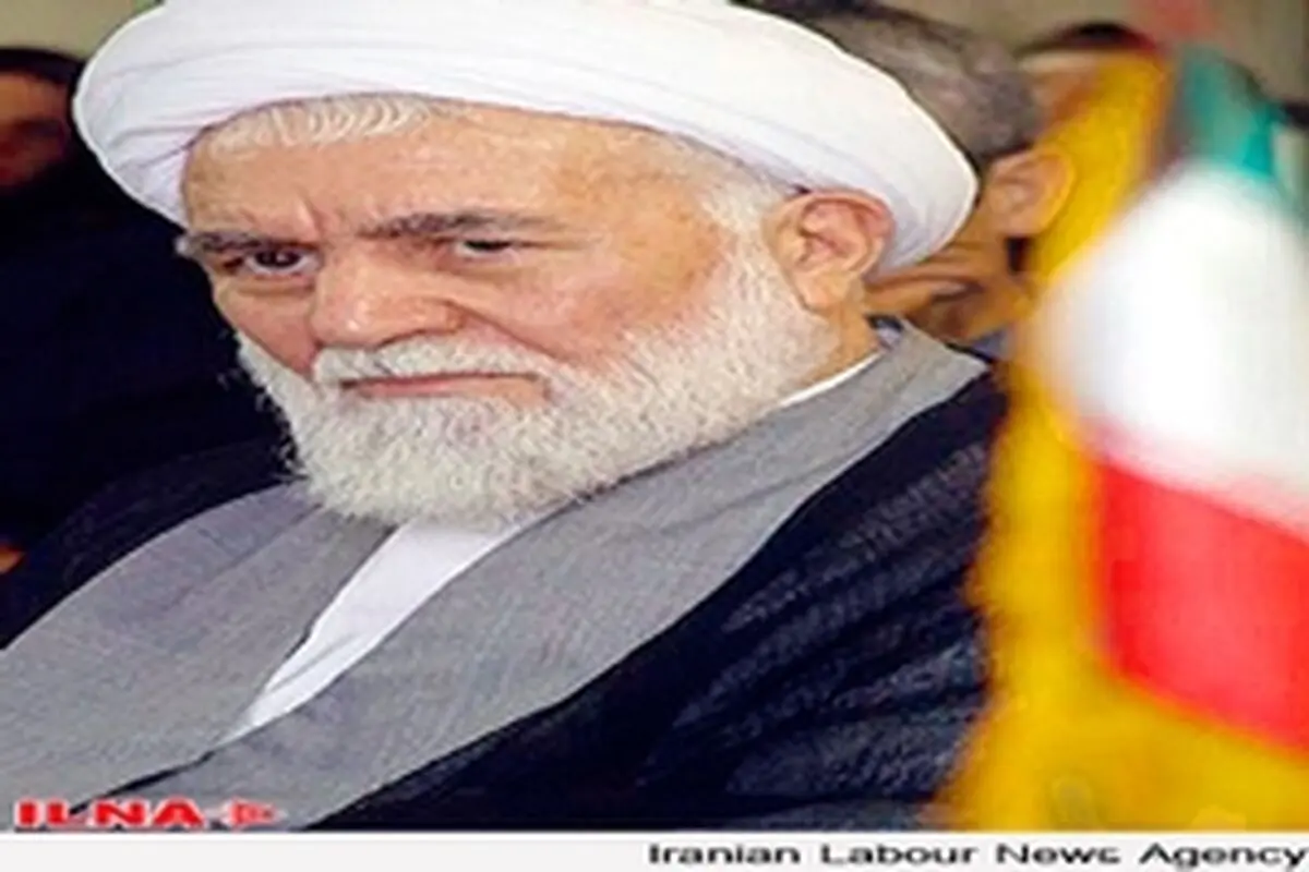 مردم سوال می کنند چرا مجلس یقه دولت منتخب را می گیرد