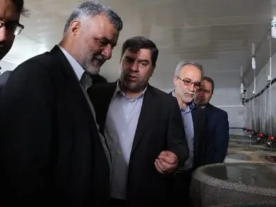بازدید وزیر کشاورز از مرکز پرورش ماهی در قفس خلیج فارس