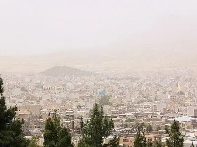گرد و غبار سراسر استان ایلام را فرا گرفت