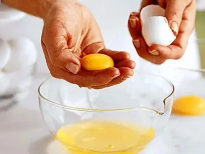 ضرر قنادیها از کمبود تخم مرغ/ عدم هم خوانی هزینه تولید و قیمت شیرینی در بازار