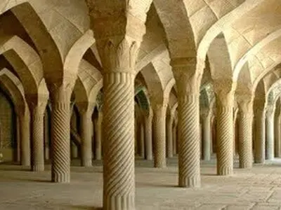 توقف فوری حفاری غیرمجاز در حریم مسجد وکیل با ورود میراث