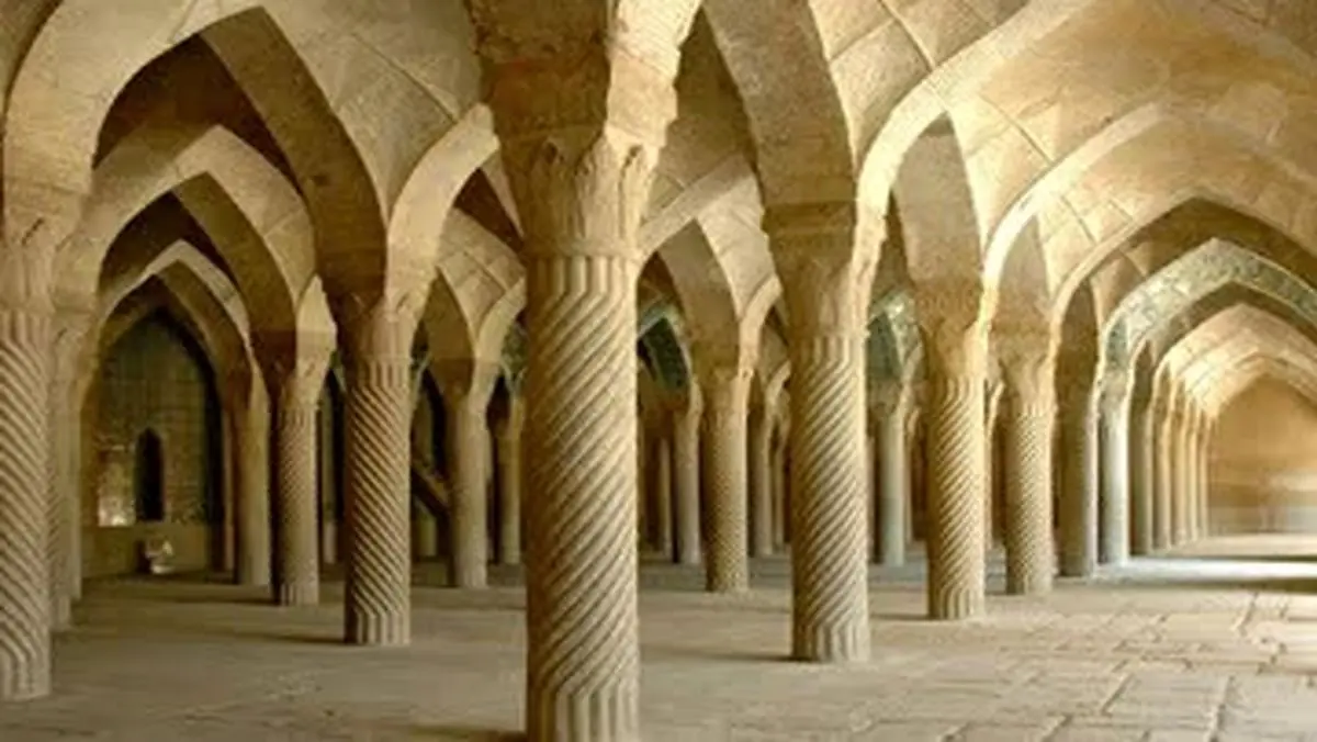 توقف فوری حفاری غیرمجاز در حریم مسجد وکیل با ورود میراث