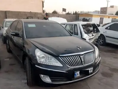 توقیف سواری ١٠٠ میلیاردی با پلاک جعلی در شیراز